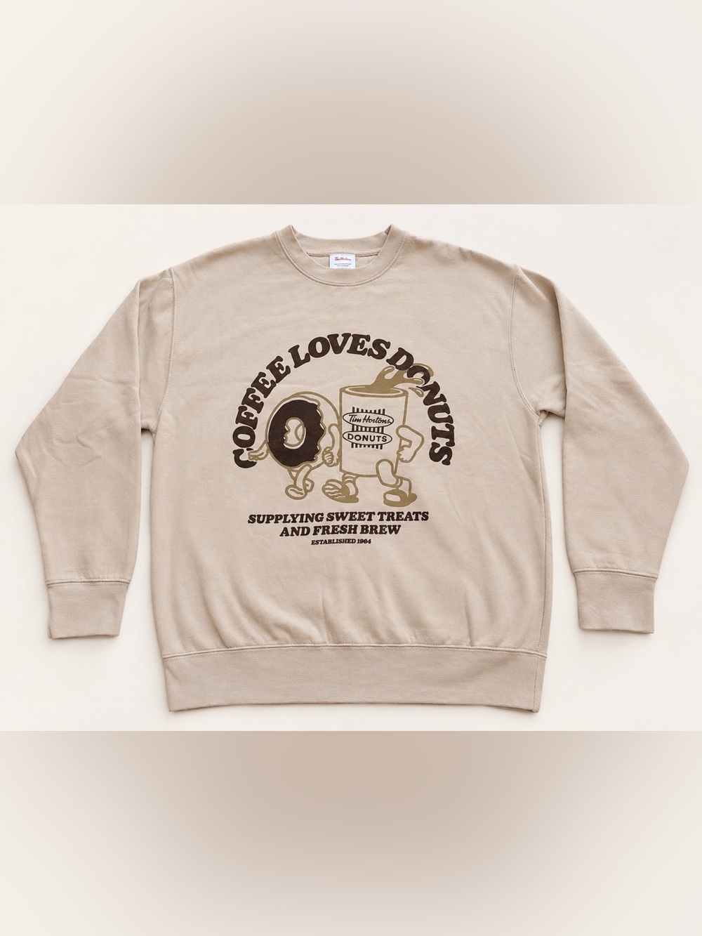 Tim Hortons Coffee Loves Donuts Retro Graphic Crewneck Sweatshirt Large